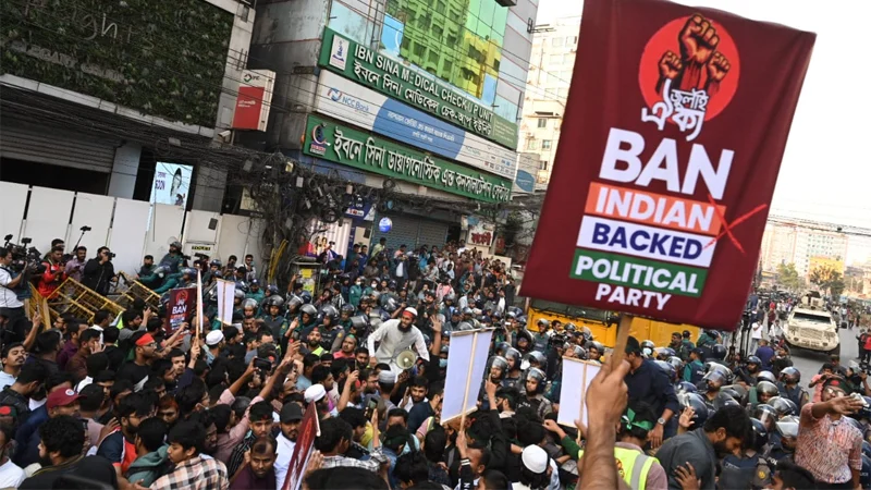 ‘জুলাই ঐক্য’র ভারতীয় হাইকমিশন অভিমুখে কর্মসূচিতে পুলিশের বাধা