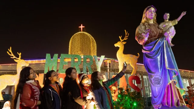 আজ শুভ বড়দিন