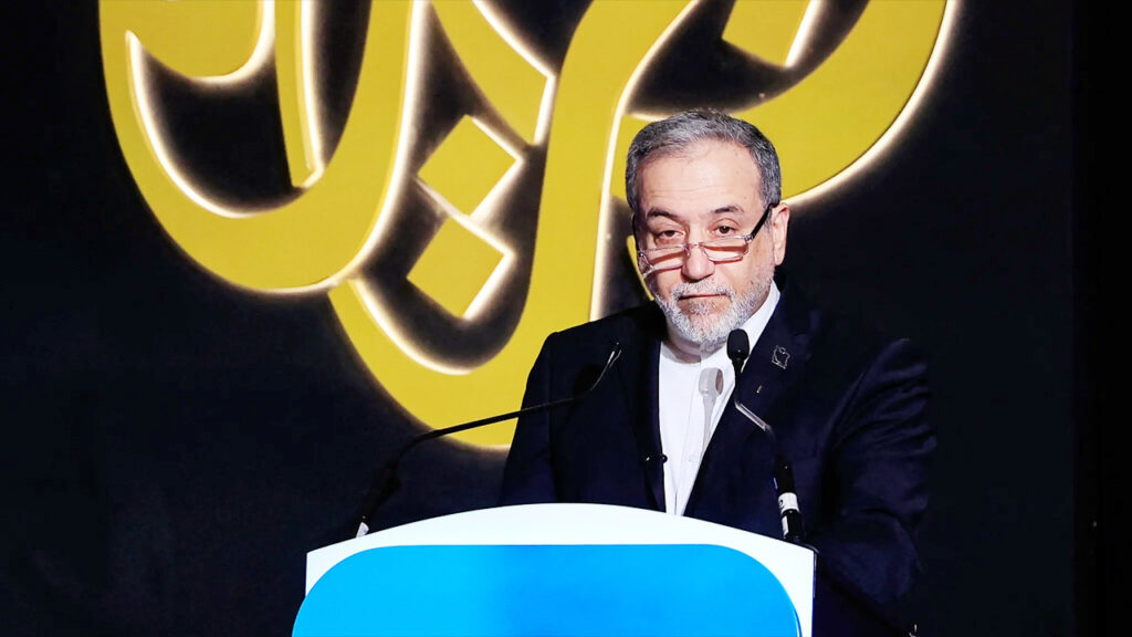 ইরানের পররাষ্ট্রমন্ত্রী বললেন , মার্কিন যুদ্ধজাহাজ আমাদের ভীত করে না: ইউরেনিয়াম সমৃদ্ধকরণ বাদ দেব না