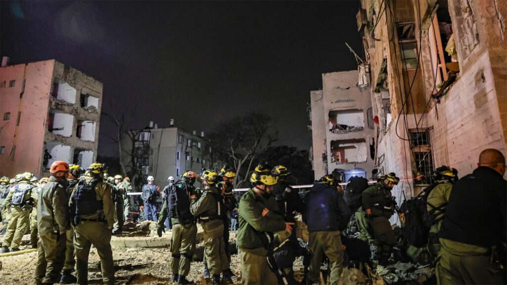 ইরানের মিসাইল হামলায় ইসরায়েলে শতাধিক আহত, ১০ জনের অবস্থা গুরুতর